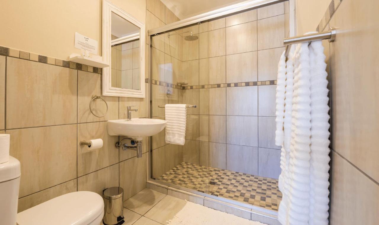 Russells On The Port Hotel Velddrif Ngoại thất bức ảnh